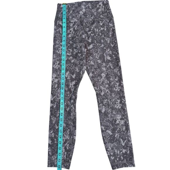 Lululemon Women's Snakeskin Pull-On Nulu Align Leggings Camo Lunar Rock Size 6 - Picture 6 of 9